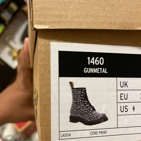 New Dr Martens smooth leather leopard 1460 boots doc martens lace up black/white - Picture 10 of 10